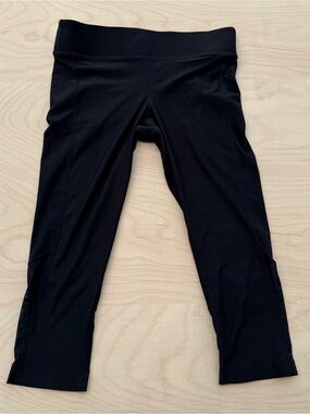 Spalding Black Capri Leggings Mesh Detail Activewear Gym Athletic size M